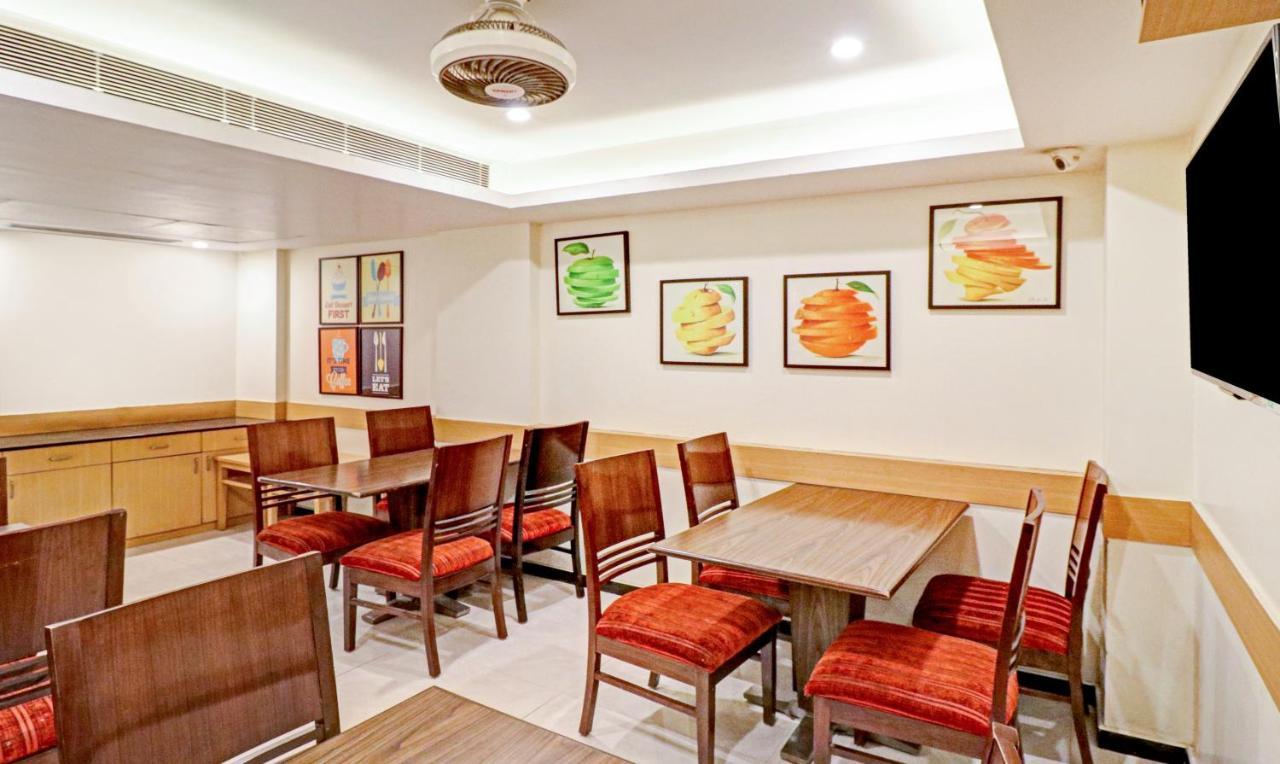 Treebo Galaxy Rooms Нью-Делі Екстер'єр фото