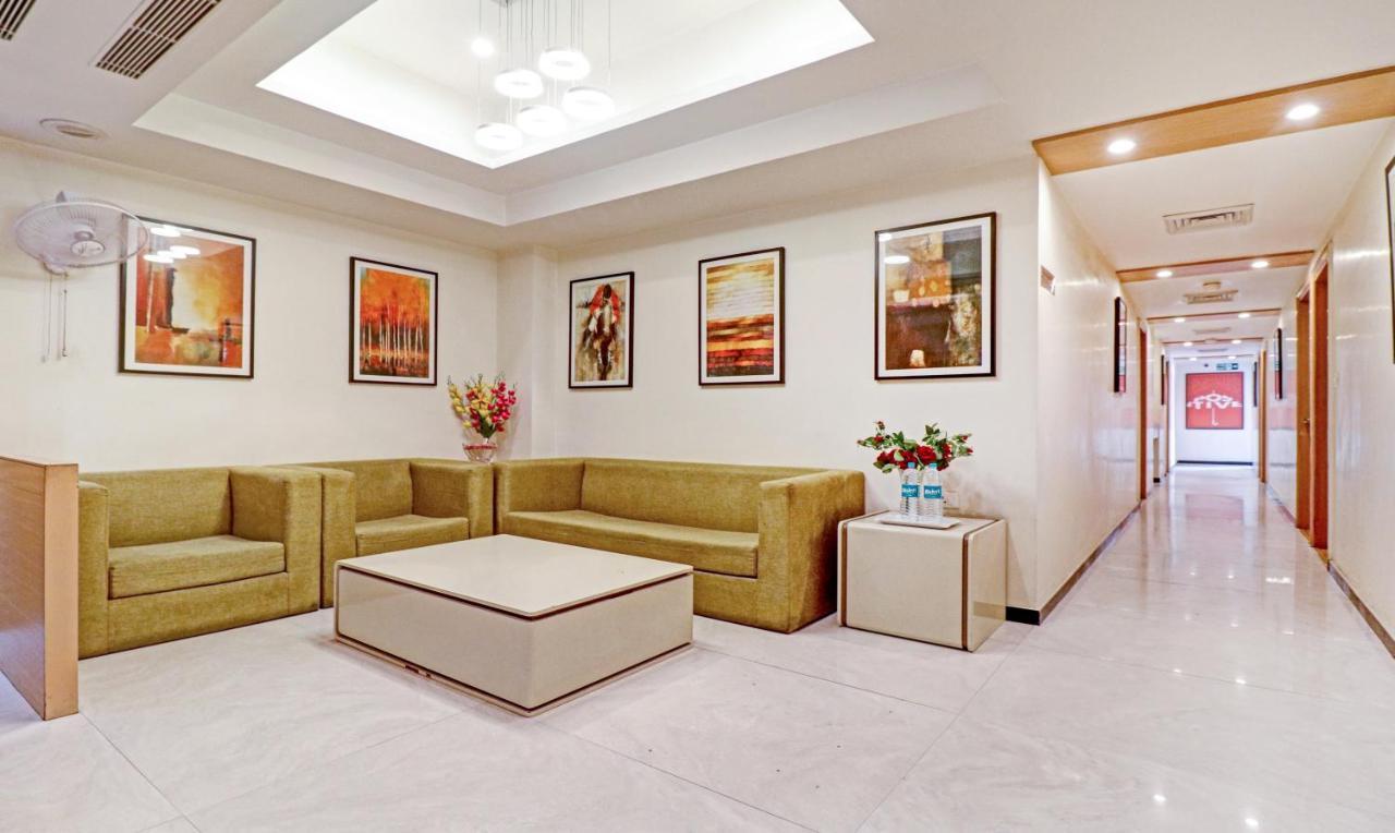 Treebo Galaxy Rooms Нью-Делі Екстер'єр фото