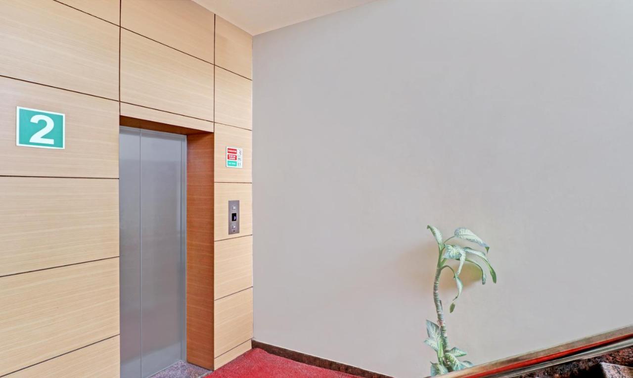 Treebo Galaxy Rooms Нью-Делі Екстер'єр фото